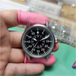 שעון אוטומטי Escapement Time Pilot 40 מ"מ שחור