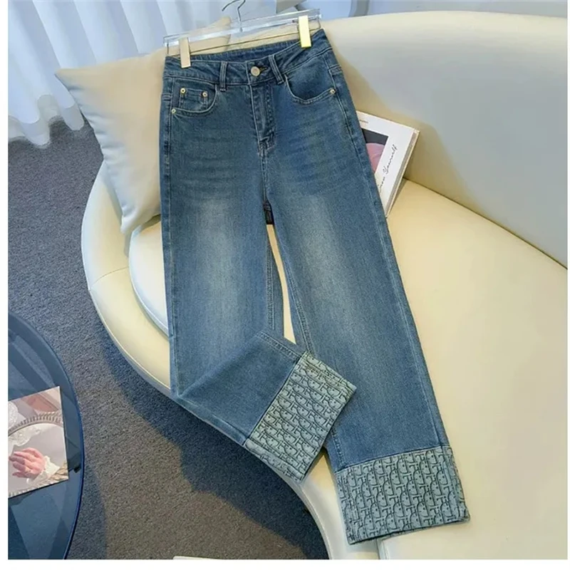 ג'ינס רחב רגל לנשים 2025 — מותן גבוה ודנים